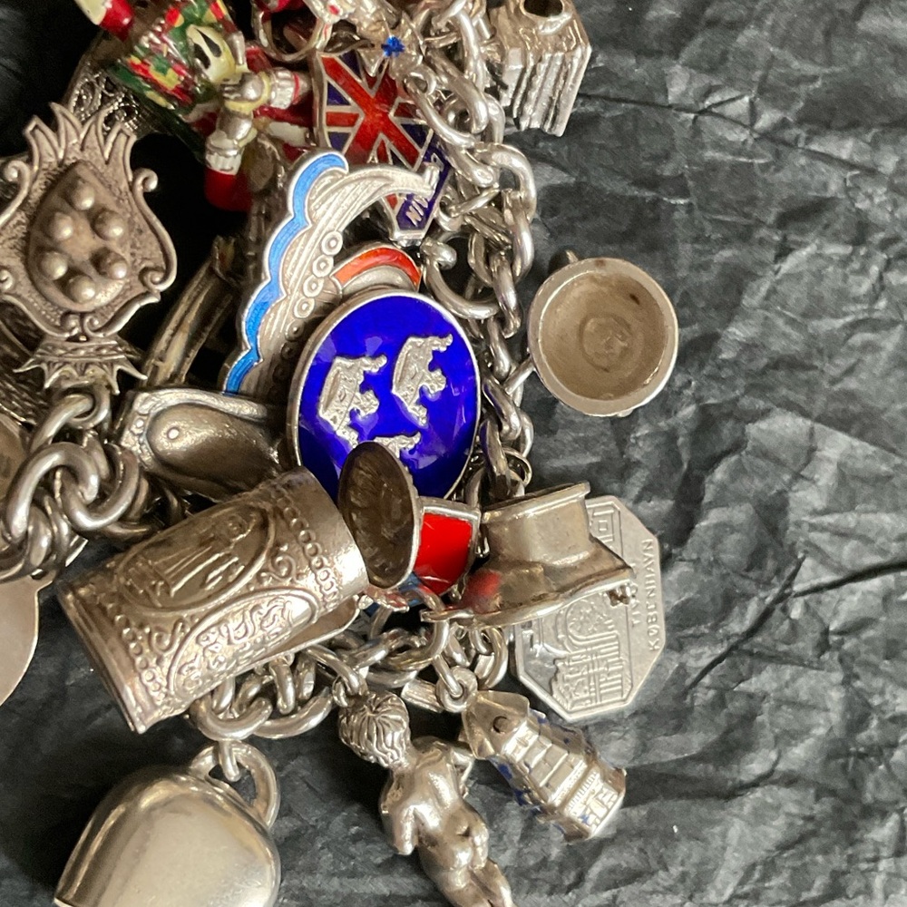 VINTAGE ROYLE 925 STERLING SILVER SCANDINAVIAN TOUR 1961,  28 CHARM BRACELET.